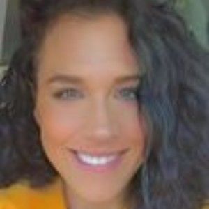 Meet your Posher, Lara